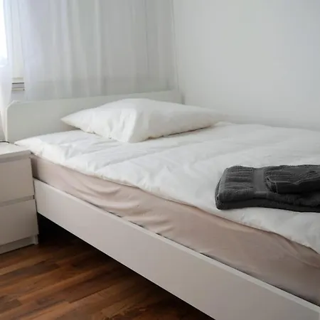 Apartment Moderne 3-zimmer-wohnung Fuer Bis Zu 7 Personen *